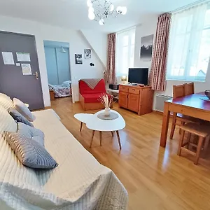 Le Venasque, T2, Centre Luchon, Wifi, Casier A Ski, Ascenseur, 4 Personnes , Bagnères-de-Luchon France